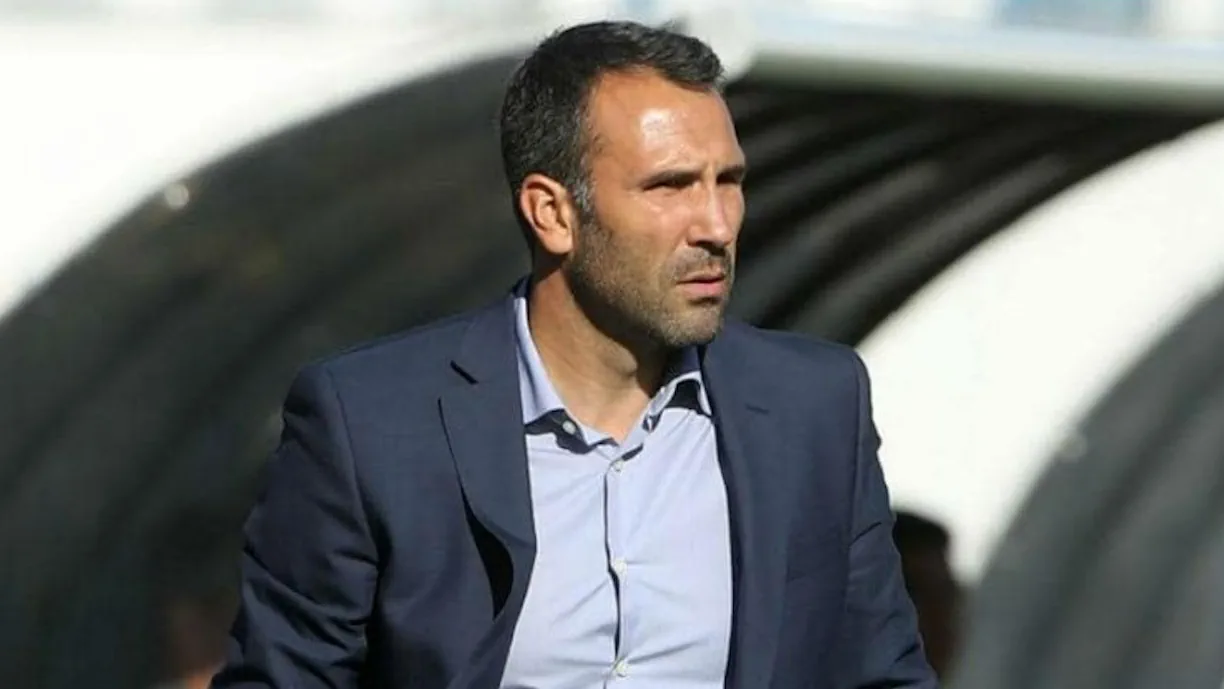 Sérgio Vieira fala na possível saída de defesa do Sporting e deixa rasgados elogios ao seu antigo pupilo