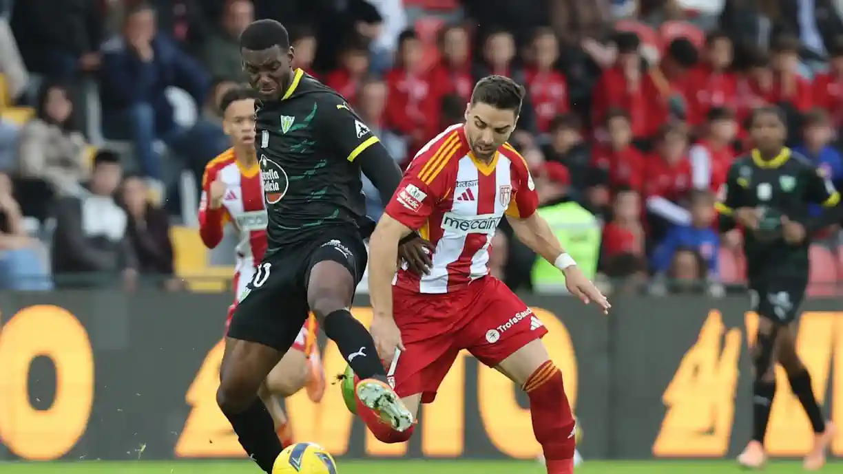 De acordo com as mais recentes notícias, Sporting está atento a uma possível contratação de Brayan Medina