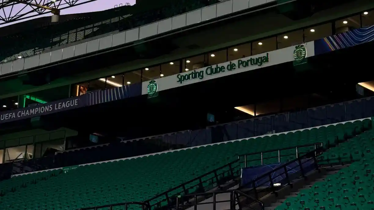 Salvador Blopa enviou uma mensagem a Nordin Jackers depois do lance que obrigou o guardião a sair do Sporting - Club Brugge de maca