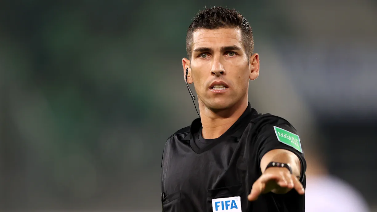 Comentador do Sporting pede que a FPF tenha uma posição firme sobre condicionamento do Porto a Veríssimo