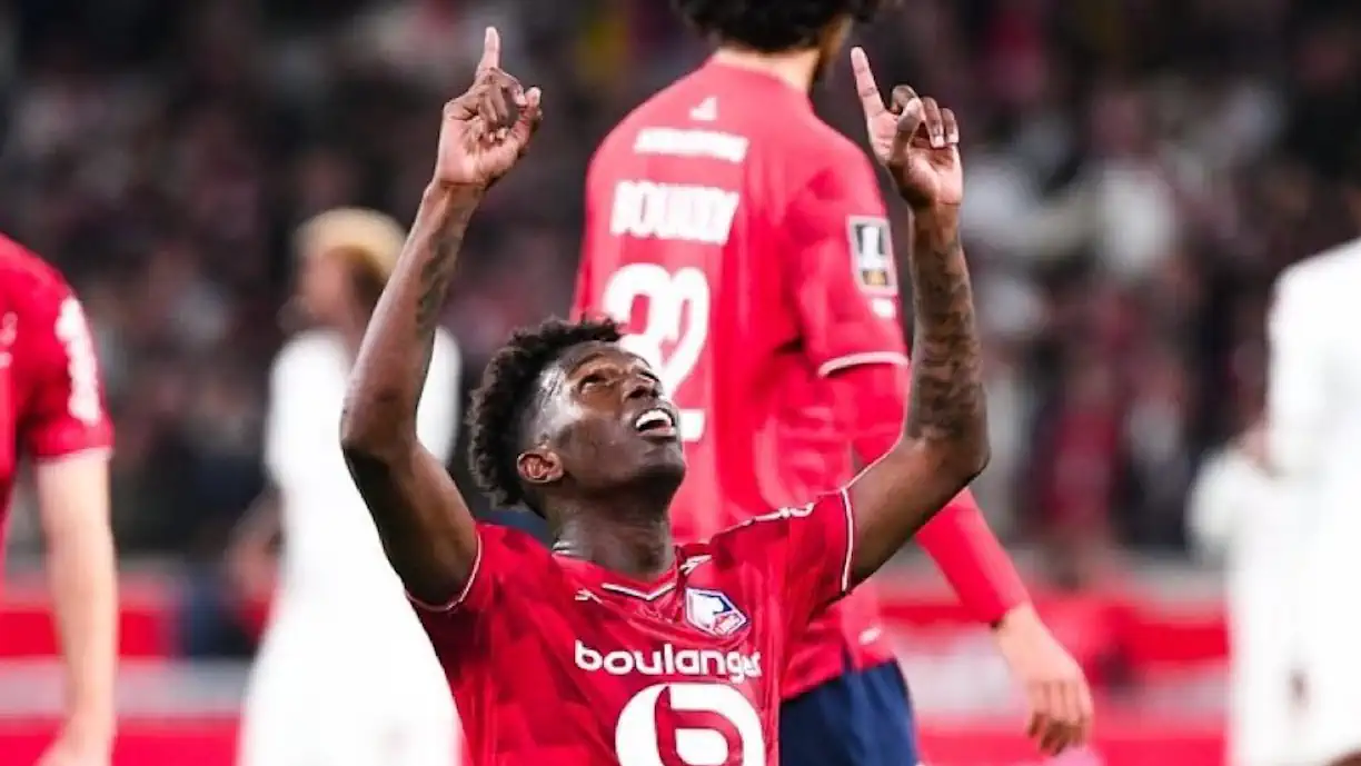 Em jogo da 11.ª jornada da Ligue 1, Félix Correia, alvo do Sporting, mostrou estar em grande forma e brilhou pelo Lille