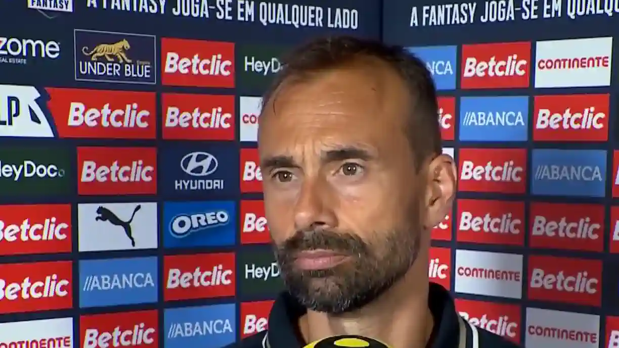 Hugo Oliveira, treinador do Famalicão diz que melhor treinador português não é Ruben Amorim, mas sim Marco Silva, que também passou no Sporting 