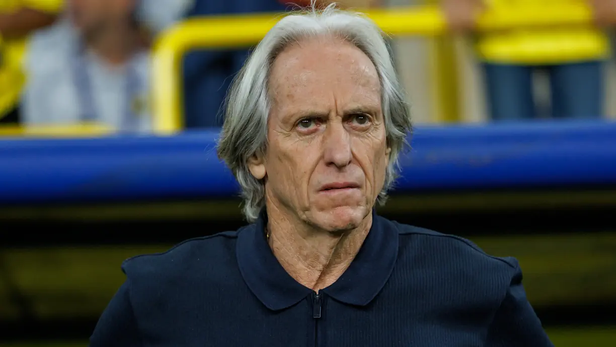 Jorge Jesus é ultrapassado e recebe notícia decepcionante a treinar Cristiano Ronaldo