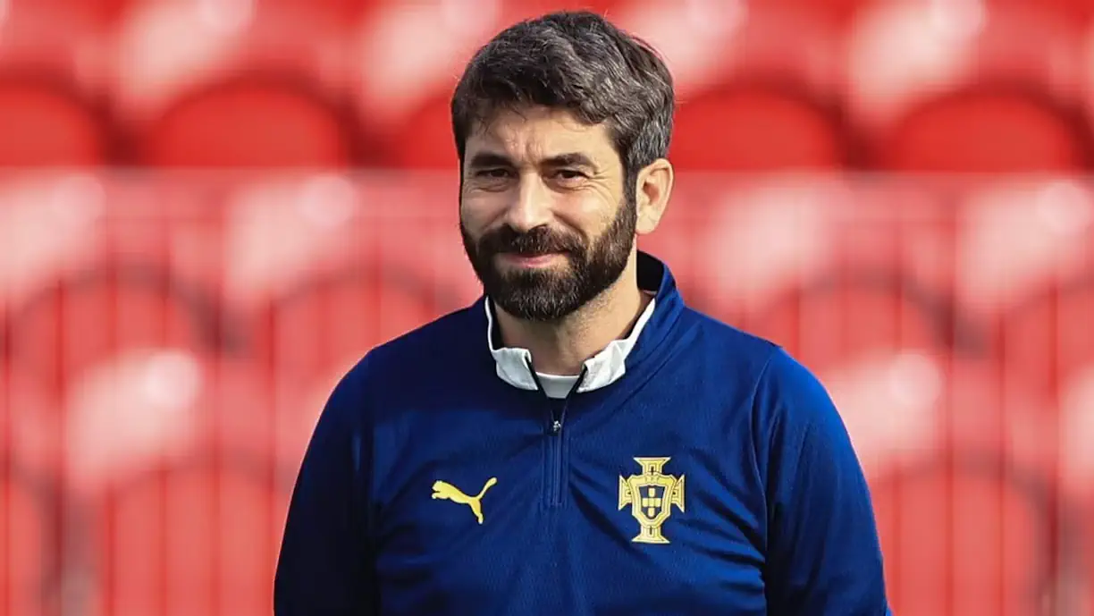 Médio cobiçado pelo Sporting titular no empate dos sub-21 de Portugal