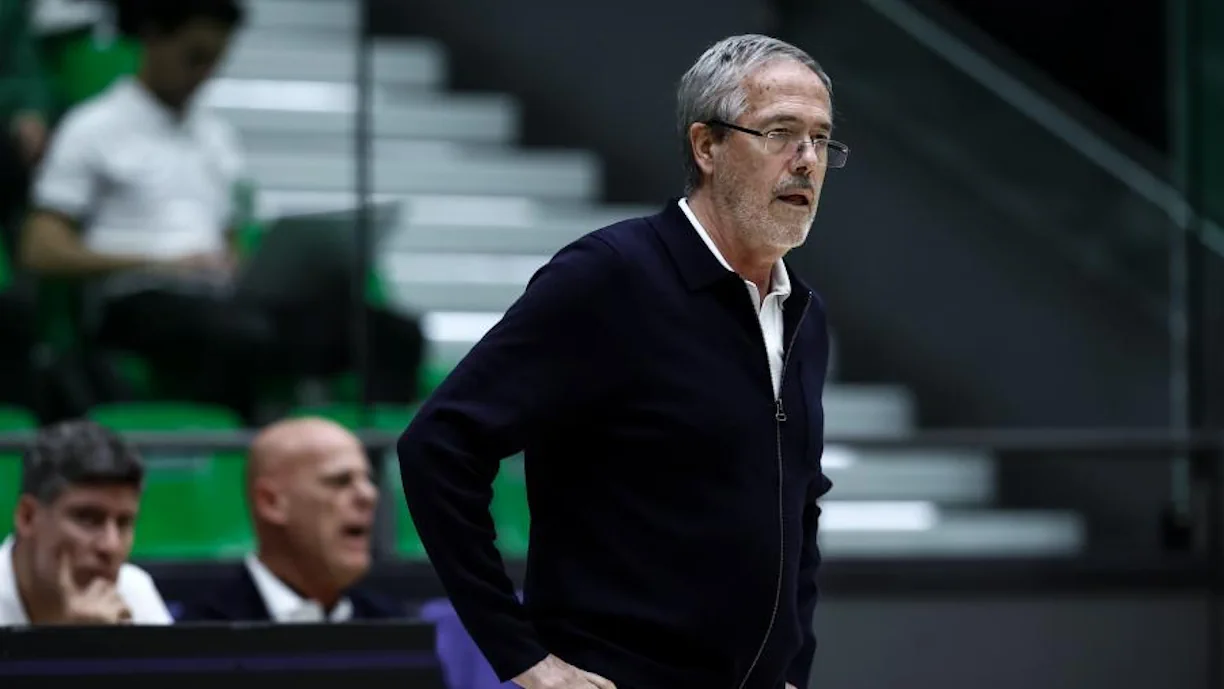 Exclusivo Leonino - Sporting estuda contratação de poste para dar a Luís Magalhães