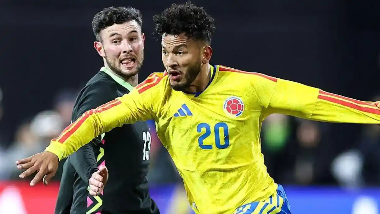 Após ser gerido no Sporting, Luis Suárez agarra titularidade no Colômbia - Austrália