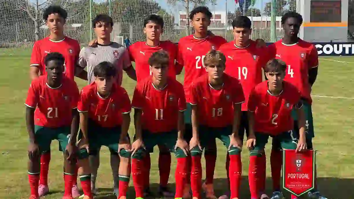 Cristiano Ronaldo Jr, filho do astro formado no Sporting, estreia-se a marcar pelos sub-16 de Portugal, diante do País de Gales