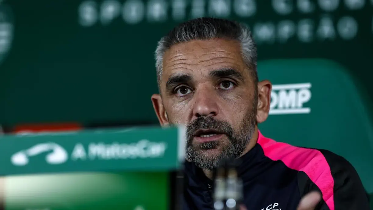 Rui Borges triste por futebolista do Sporting não ter feito golo na vitória dos leões por 3-0 frente ao Marinhense