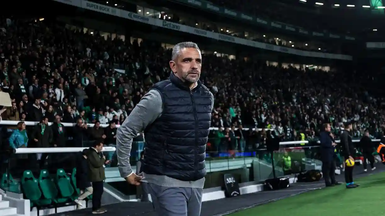 Rui Borges não acredita que craque esteja no Benfica - Sporting: "Muito difícil estar no dérbi"