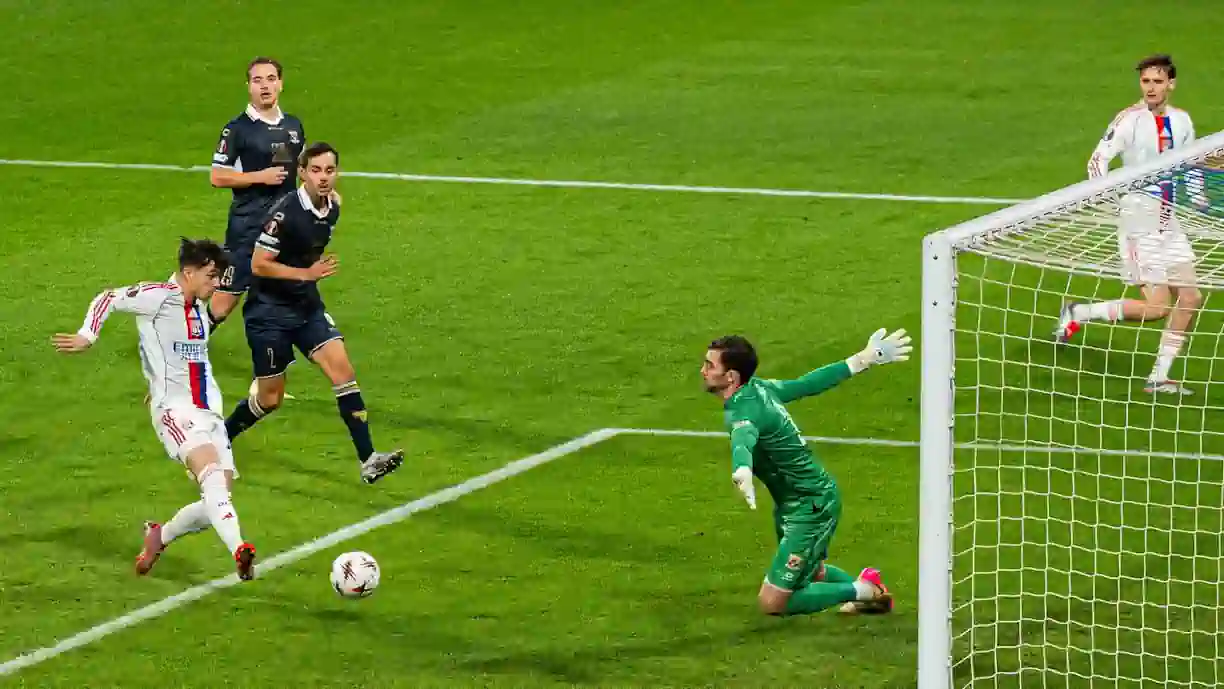 Outro?! Afonso Moreira volta a ser decisivo no Lyon - Go Ahead Eagles (vídeo)