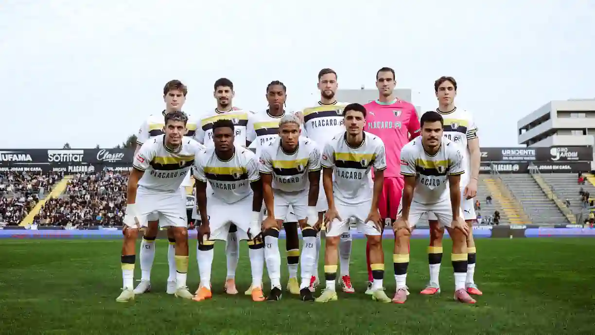 Atalanta entra na corrida por prodígio do Famalicão que Sporting quer contratar