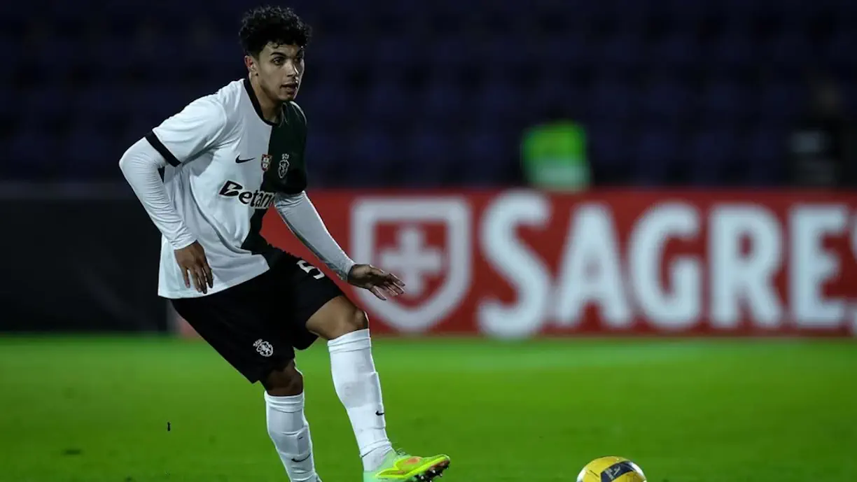 João Simões comenta eventual saída do Sporting: "No futuro…"