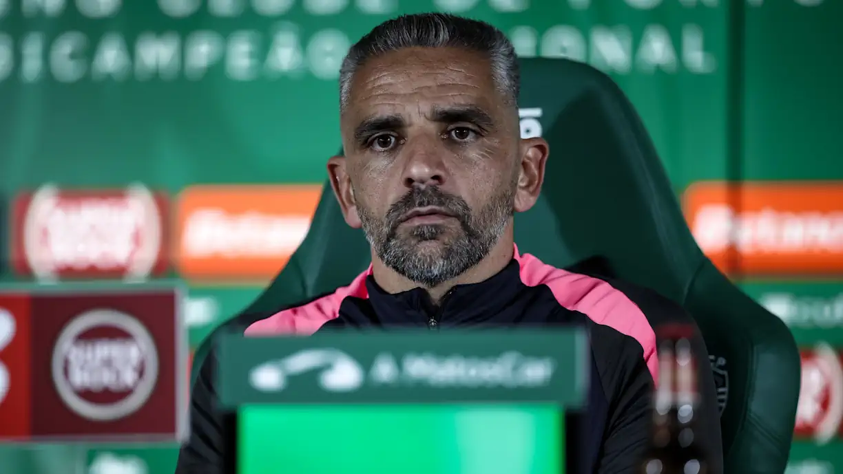 Comandados de Rui Borges no Sporting têm duelo marcado no Campeonato Nacional frente ao Benfica para as 20h15, no reduto adversário