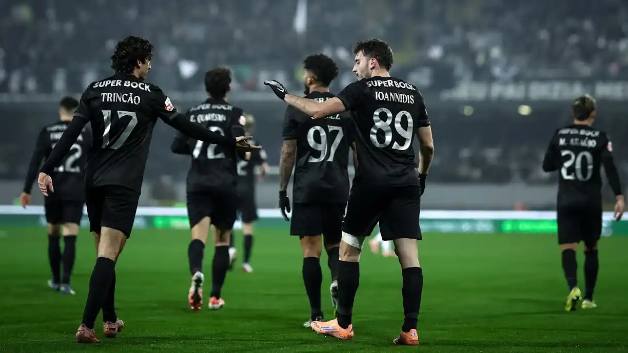 Conhecidos adeptos e personalidades ligadas aos leões analisaram o Vitória SC - Sporting, que os verdes e brancos venceram, por 4-1