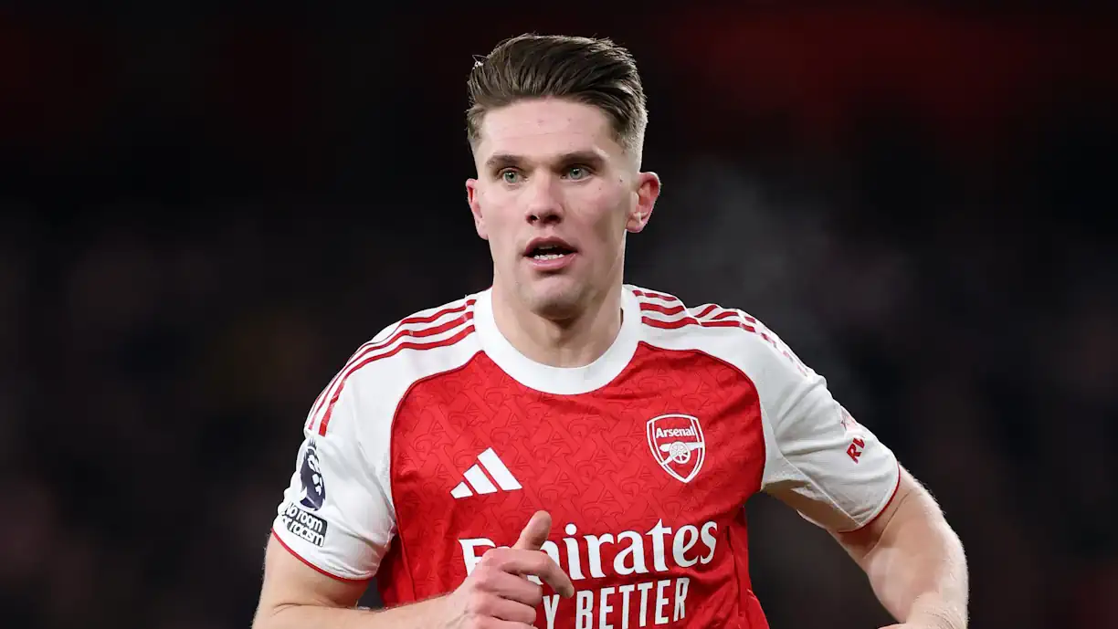 Viktor Gyokeres foi titular sem qualquer golo ou assistência no Arsenal - Aston Villa, que os gunners venceram sem dificuldades