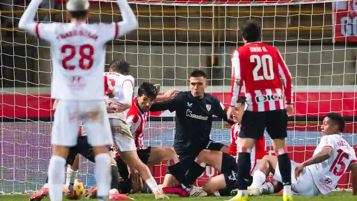 Após duelo intenso frente ao Cultural Leonesa, Athletic Bilbao avança para a próxima fase da Copa del Rey e Sporting presta atenção. Fotografia de Athletic