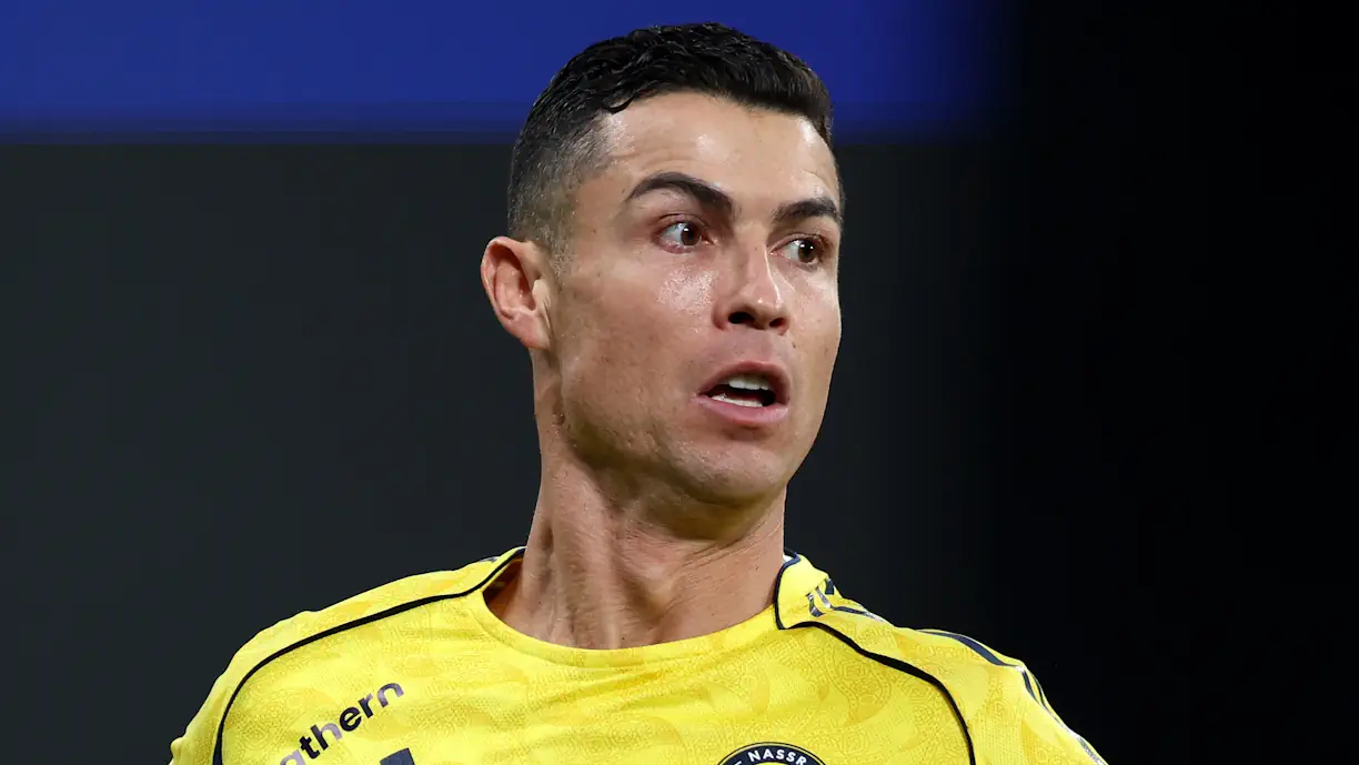 Cristiano Ronaldo arrisca suspensão após gesto polémico no Al Hilal - Al Nassr