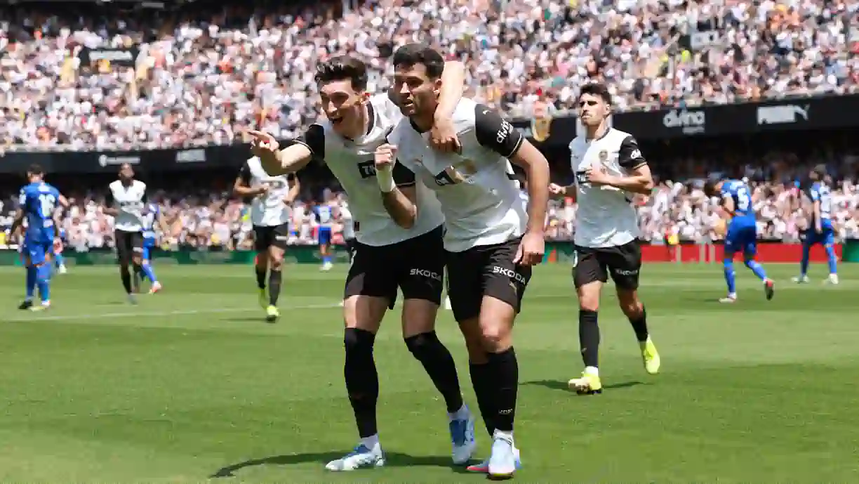 Sporting e Porto lutam por craque do Valência