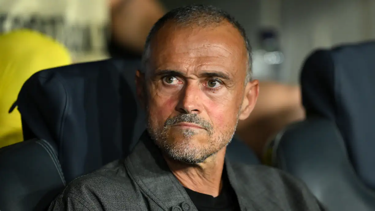 Sporting pensou em contratar Luis Enrique