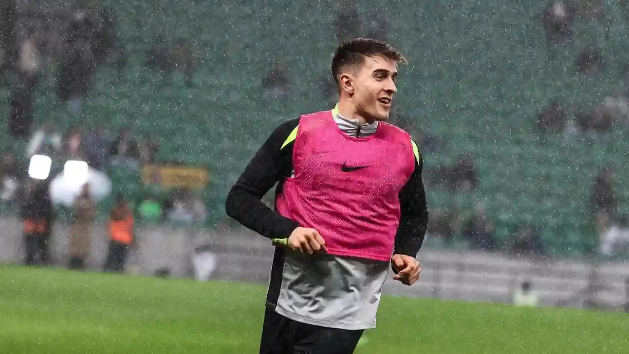 Iván Fresneda mantém-se como peça segura no plantel do Sporting, apesar do recente interesse do Nápoles na sua contratação