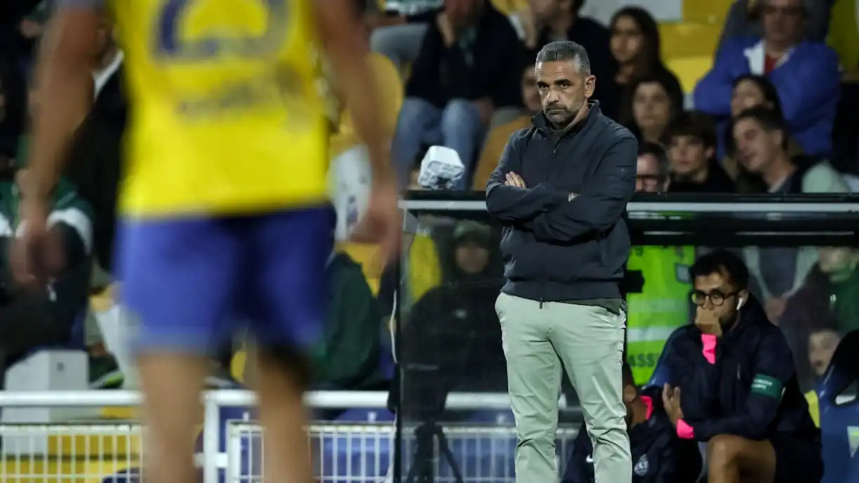 Comandados de Rui Borges no Sporting têm duelo marcado na Liga Portugal Betclic diante do Estoril às 20h45 desta sexta-feira, dia 27 de fevereiro