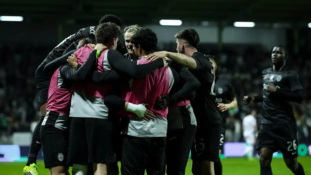 Penálti por assinalar e golos legais? Especialistas sem dúvidas no Moreirense - Sporting