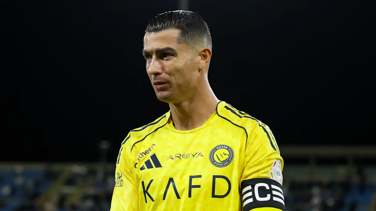 Conflito entre EUA, Israel e Irão troca as voltas ao Al Nassr de Cristiano Ronaldo