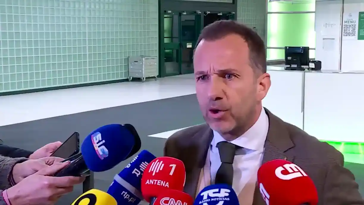 Varandas responde a Villas-Boas após polémica no Sporting - Porto: "É pequenino e mentiroso"