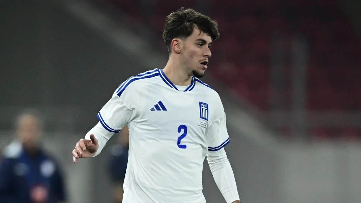 Vagiannidis salta do banco, mas lateral do Sporting não consegue ajudar a Grécia