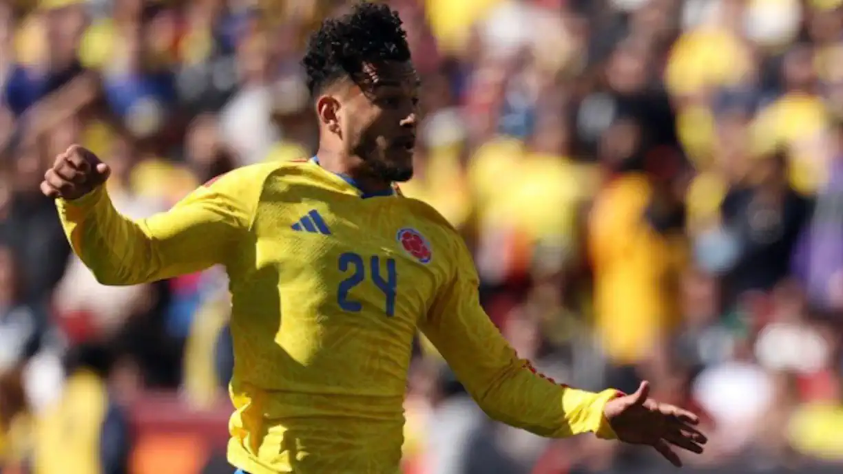 Após ter perdido frente à França, Luis Suárez foi criticado pela imprensa colombiana. Segundo esta, o avançado do Sporting foi "discreto"