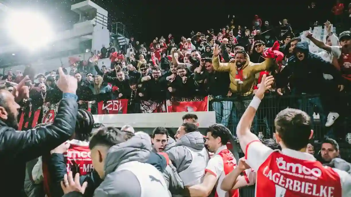 Médio pretendido pelo Sporting bisa no Nacional - Braga e dá vitória aos arsenalistas