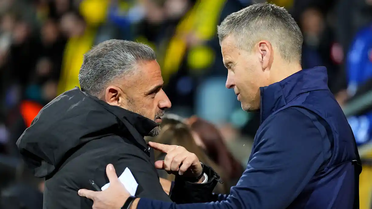 Ao ter perdido por 3-0 frente ao Bodø/Glimt, a contar para os 'oitavos' da Champions, Rui Borges iguala antigo registo alcançado com o Sporting