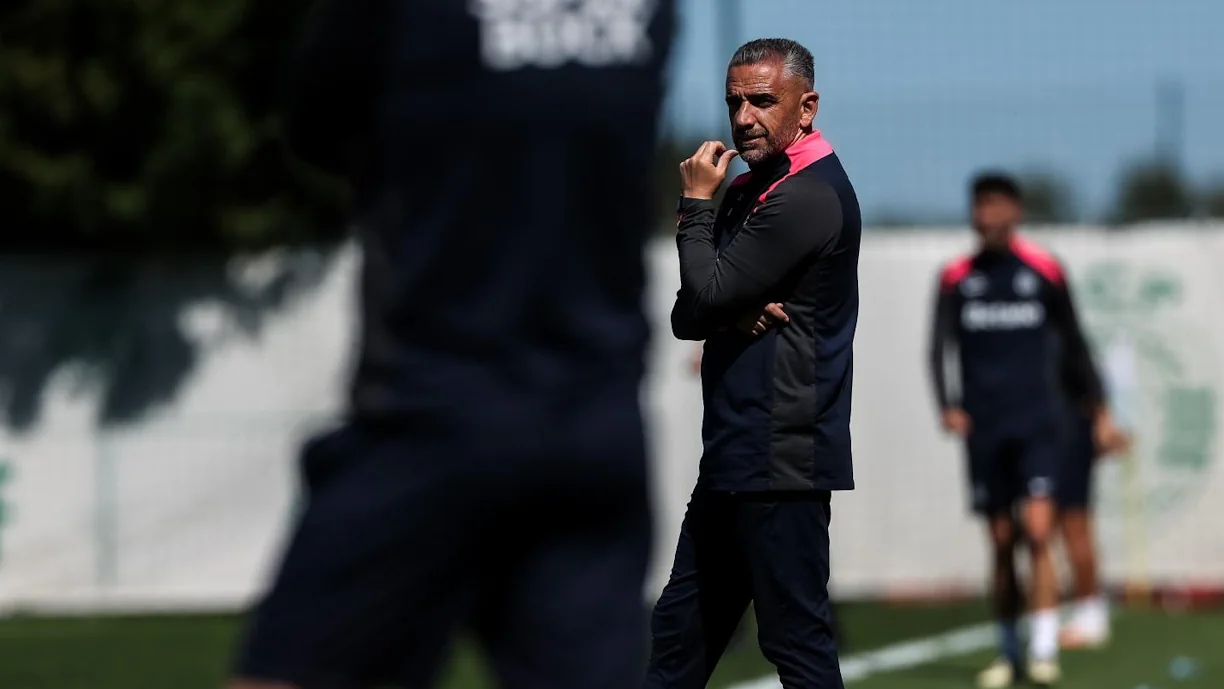 Hidemasa Morita e Geny Catamo marcaram os golos da vitória do Sporting frente ao 1.º Dezembro, em jogo-treino disputado esta sexta-feira