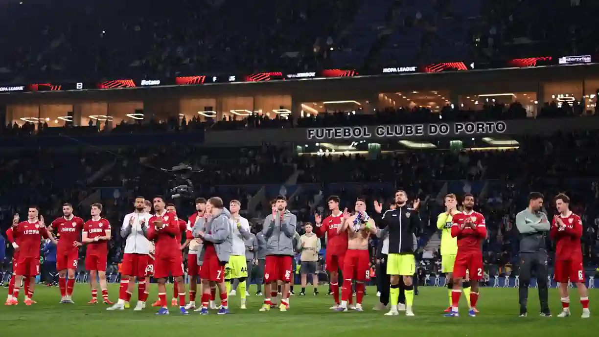 O Estugarda foi eliminado da Liga Europa pelo Porto, ao ter perdido por 2-0, esta quinta-feira. Tiago Tomás, ex Sporting, entrou aos 61 minutos do lado alemão