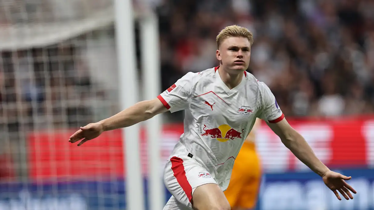 Conrad Harder, ex avançado do Sporting, marcou na vitória do Leipzig diante do Eintracht Frankfurt (3-1). Fotografia de Leipzig