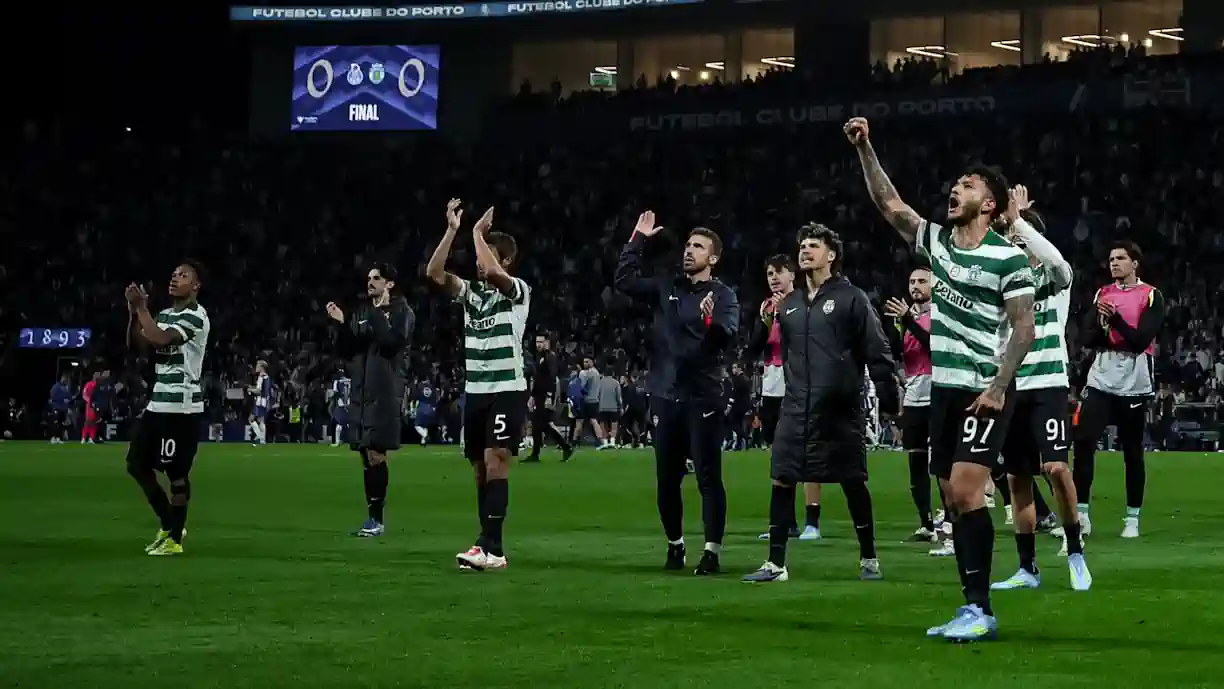 Chelsea, Tottenham e Atlético Madrid marcaram presença no Porto - Sporting para acompanhar de perto a prestação de Maxi Araújo