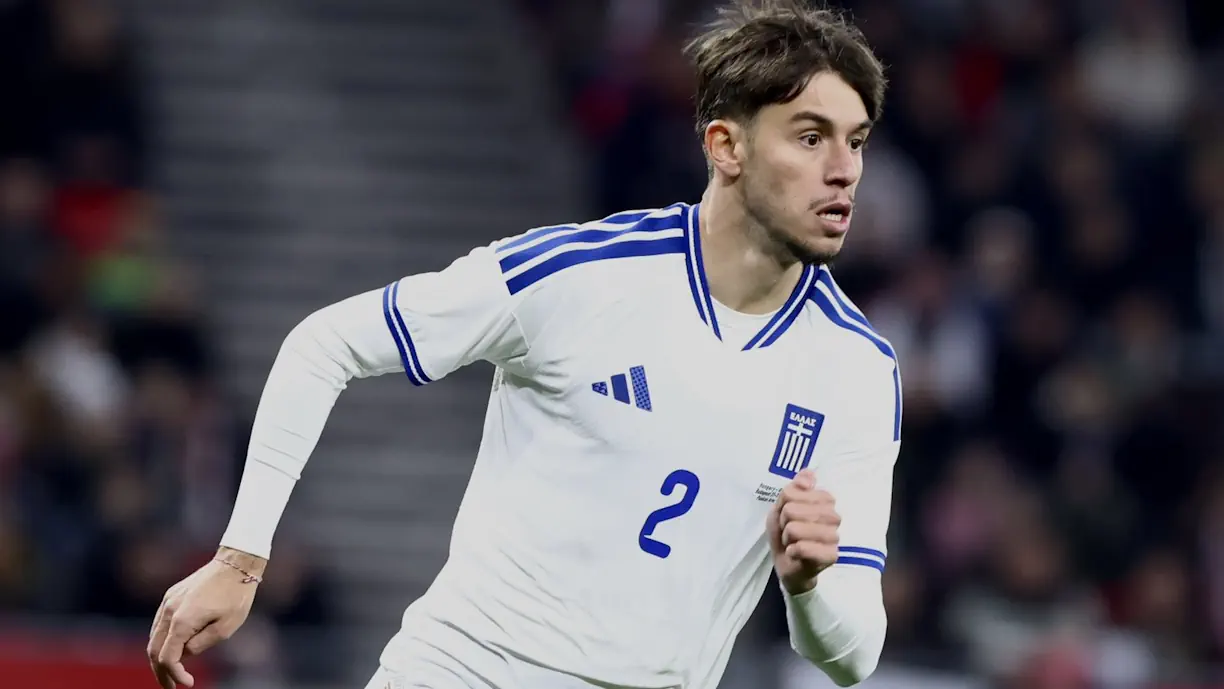 Vagiannidis foi titular, mas lateral do Sporting não consegue dar ajuda no Hungria - Grécia