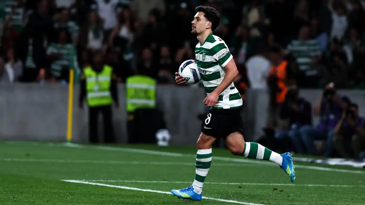 Sporting foi multado em 4.080 euros na sequência do atraso na entrada em campo no encontro frente ao Santa Clara