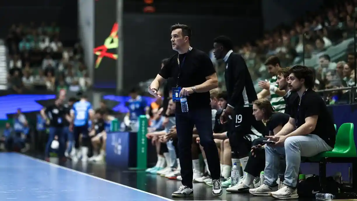 Ricardo Costa explode sobre insinuações no Porto - Sporting: "Não fizemos circo nenhum"