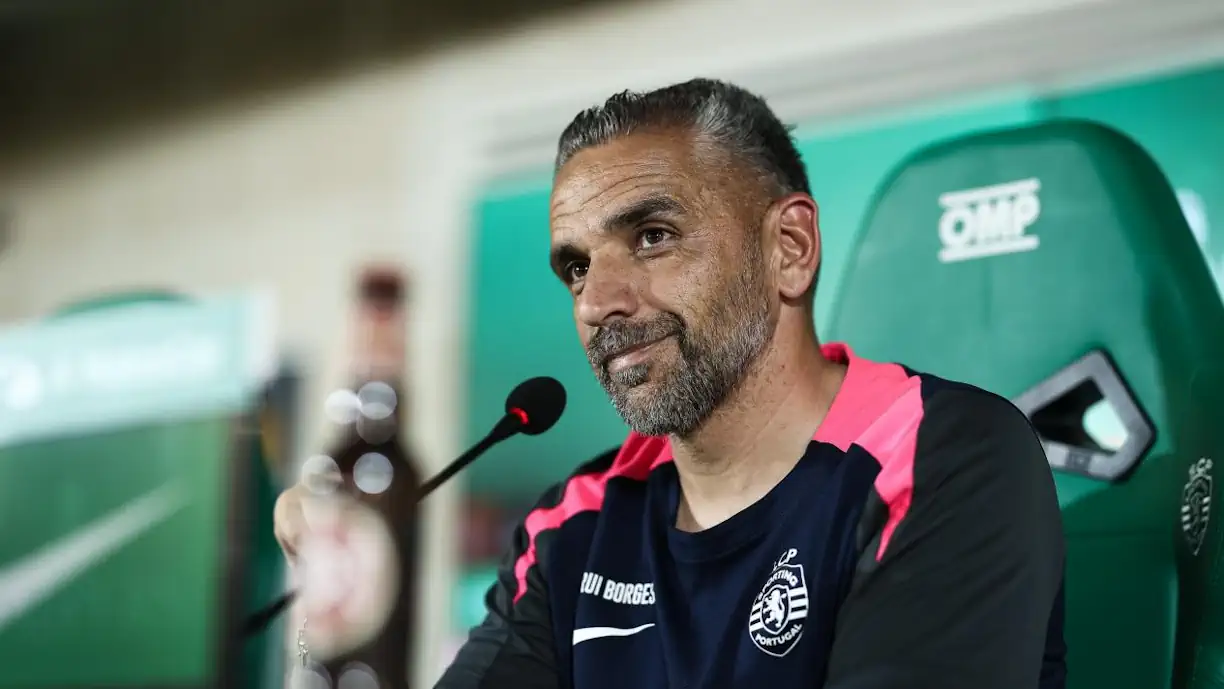 Renovação, elogios ao rival e "má tradução": Tudo o que disse Rui Borges antes do Sporting - Benfica