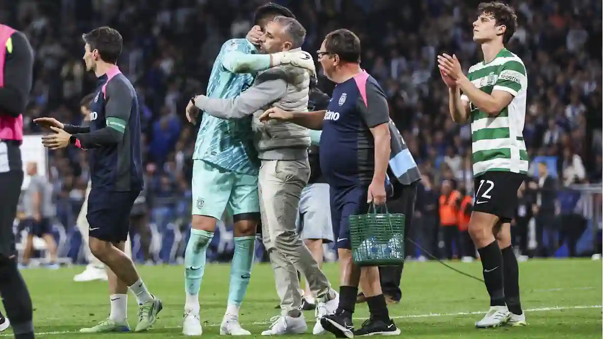 Apesar dos recentes desaires, Rui Borges nunca deixou cair o balneário do Sporting e recorreu ao orgulho ferido como estratégia para chegar ao Jamor