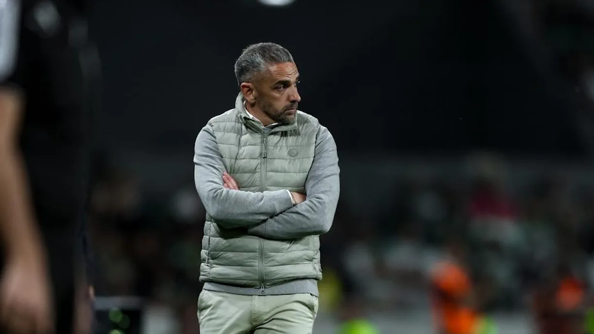 Rui Borges fez o rescaldo do Sporting - Santa Clara e abordou as polémicas com o Porto, a ausência de Fresneda, além de ter tecido elogios a Rafael Nel