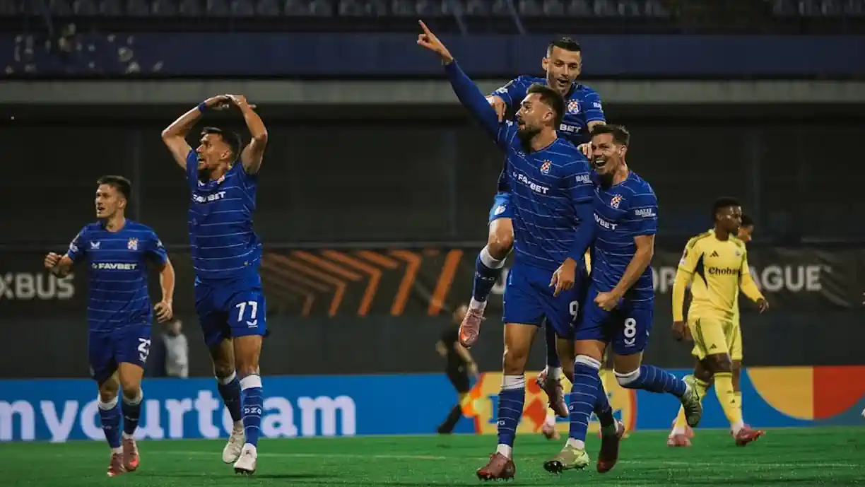Dion Beljo, avançado croata, de 24 anos, que é, neste momento, o quinto melhor marcador da Liga Europa (cinco golos) despertou o interesse de Sporting e Porto