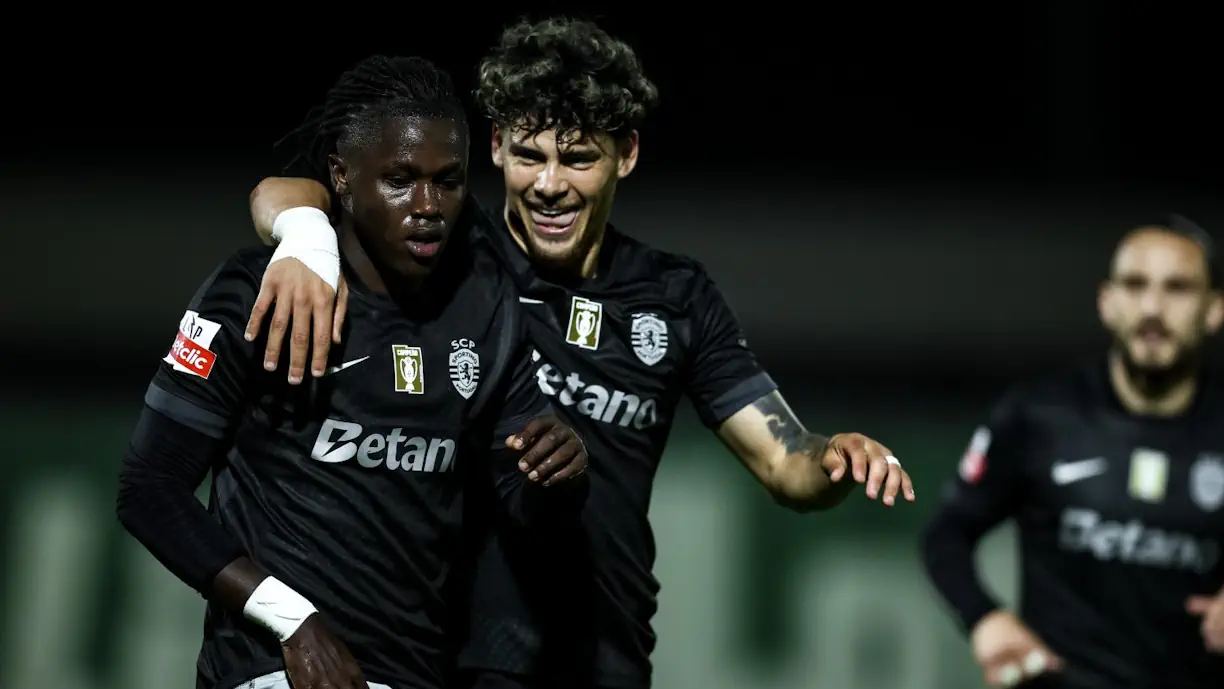 2.º lugar tem reviravolta e está 'na mão': As contas de Sporting e Benfica