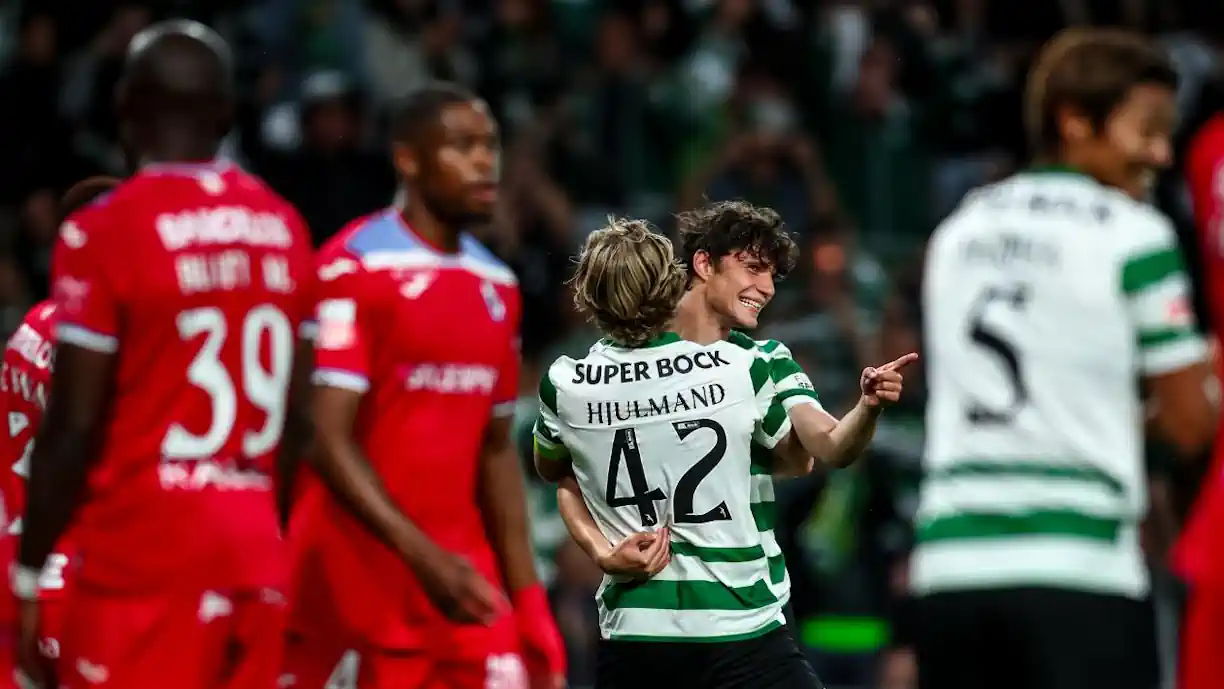 Ex presidente da MAG do Sporting critica segunda parte: "Inseguro, desconcentrado e nervoso"