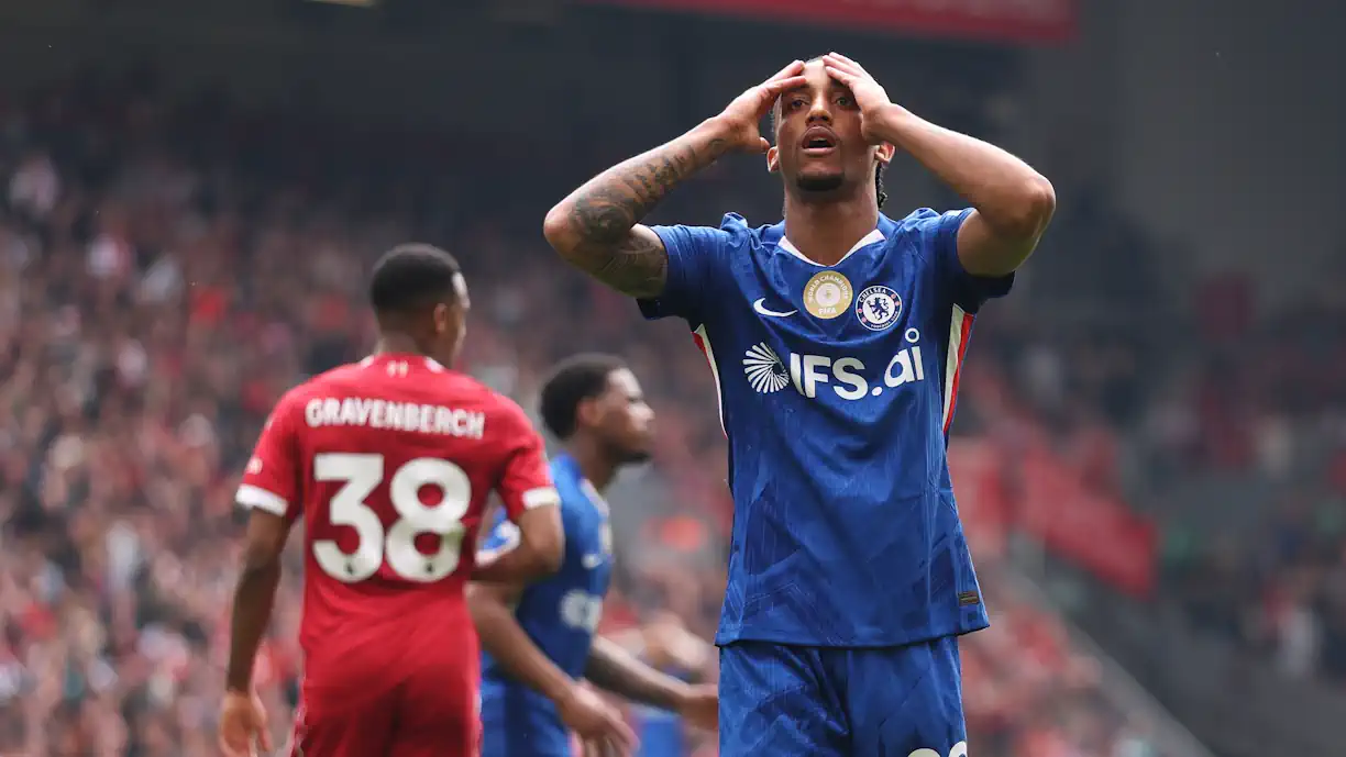 Empate entre Liverpool e Chelsea beneficia... Sporting