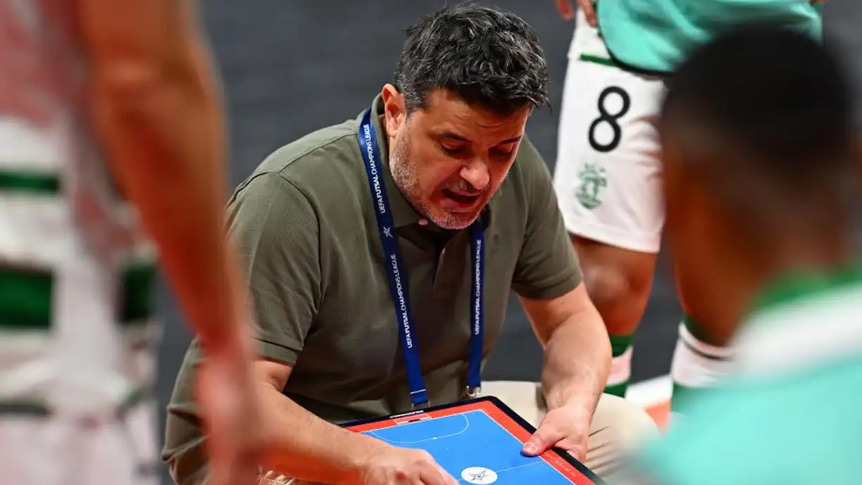 Nuno Dias rendido ao herói dos leões: "É um exemplo do que é um jogador à Sporting"