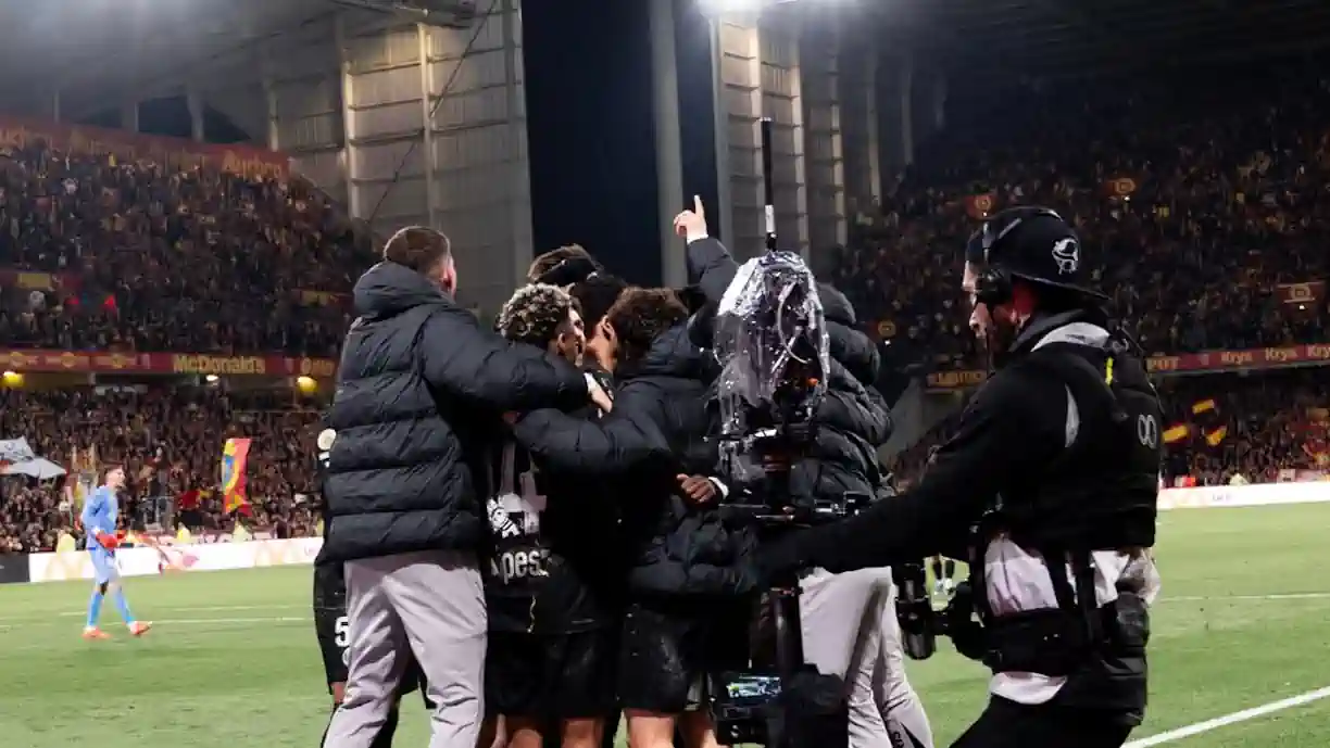 PSG sagrou-se pentacampeão da Ligue 1 na última quarta-feira, ao vencer o Lens, por 2-0, sem Nuno Mendes