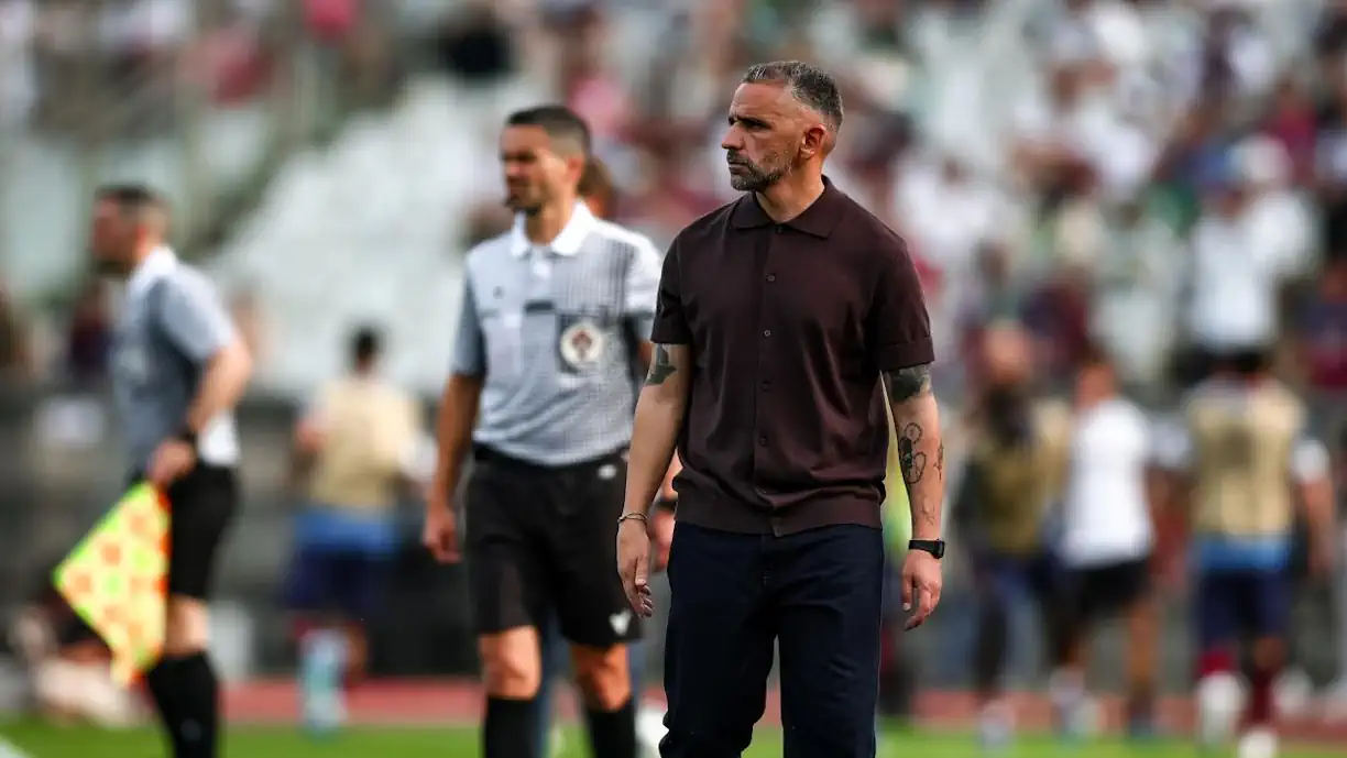 Boca aos adeptos, assobios e época negativa; Tudo o que disse Rui Borges após Sporting - Torreense