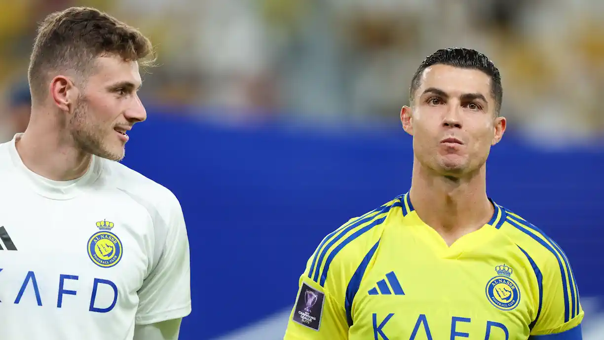 Cristiano Ronaldo mandou boca a Bento no balneário antes do jogo do título do Al Nassr (Vídeo)